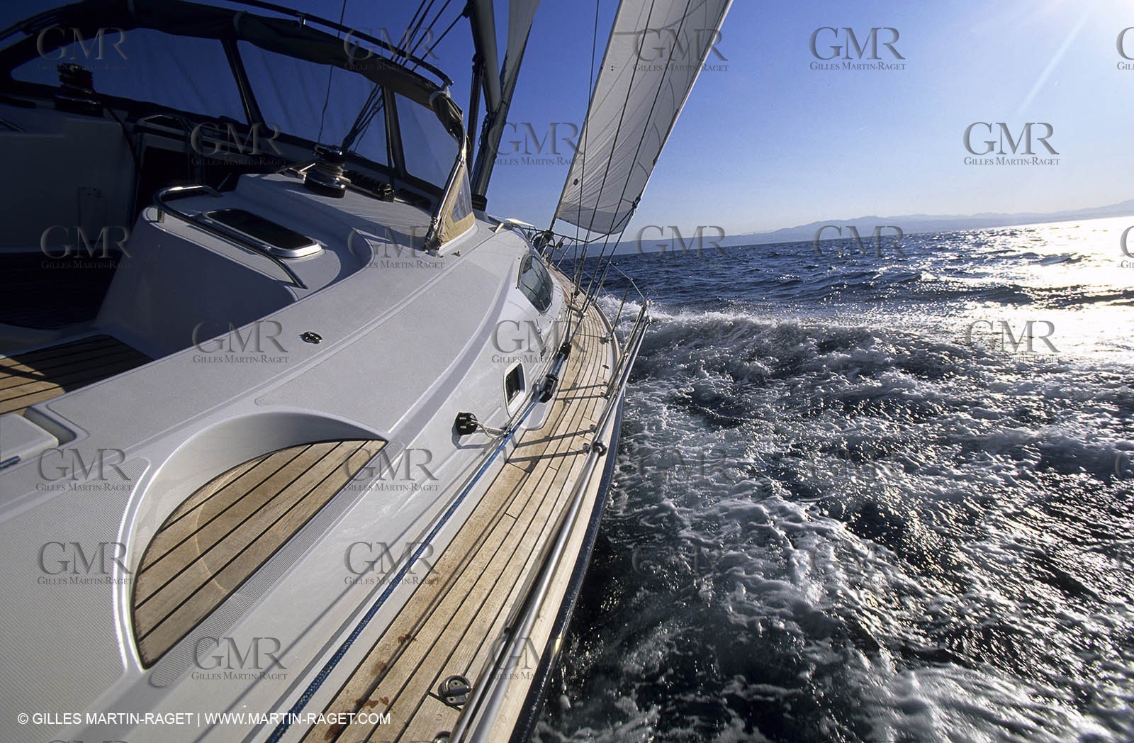 Monocoque de croisiere sous voile