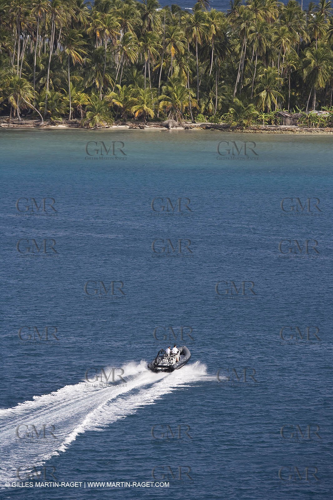 01 02 2008 - San Blas Archipelago (Panama) - Motor Yacht Senses