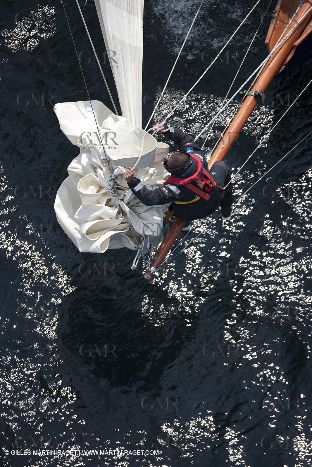 19 05 2010 - Raz de Sein (FRA,29) -  Pen Duick