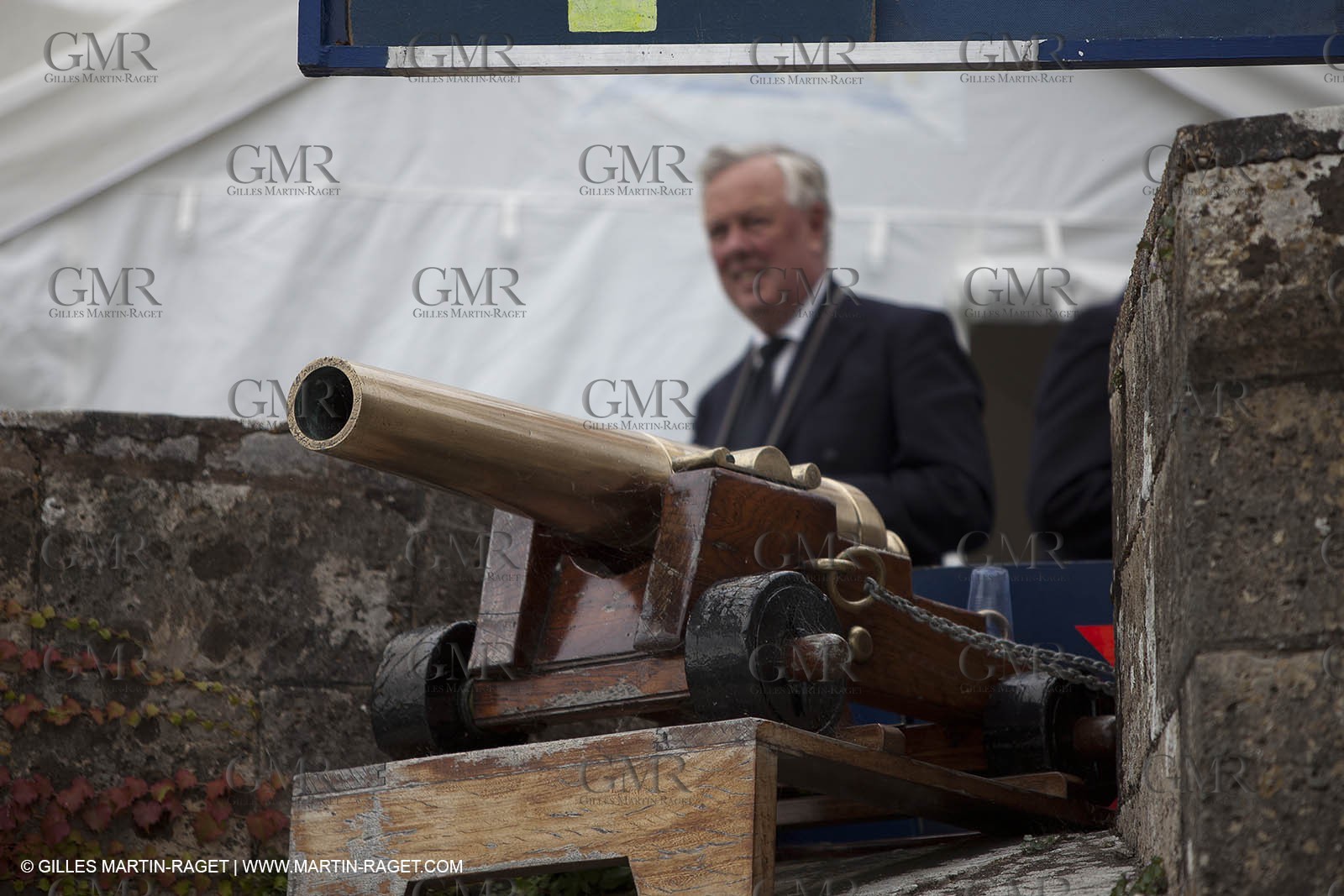 04 08 2010 - Cowes (UK, IOW) - The 1851 Cup -  BMW ORACLE Racing - Day 2.