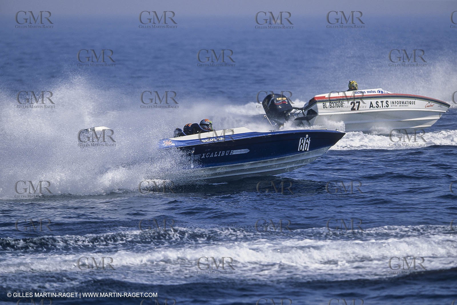 Powerboating, offshore racing