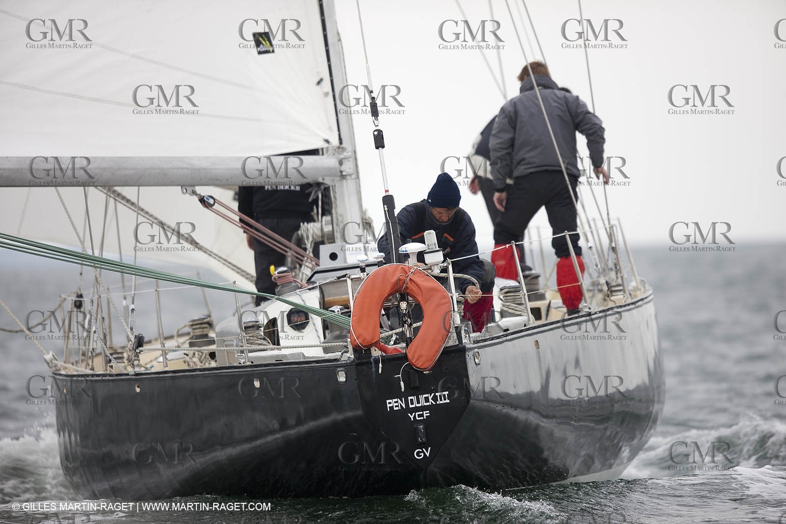 19 05 2010- Lorent- (FRA,56)  -  Pen Duick III