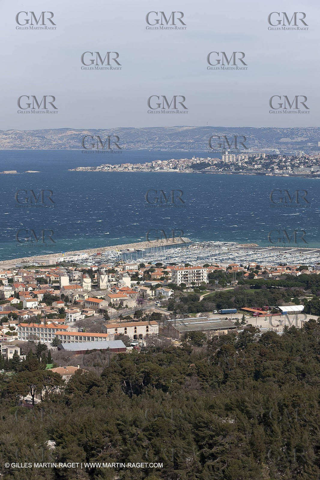 25 03 2009 - Marseille (FRA, 13) - Les Calanques - Massif de Marseilleveyre - Quartier de La Pointe Rouge et rade sud