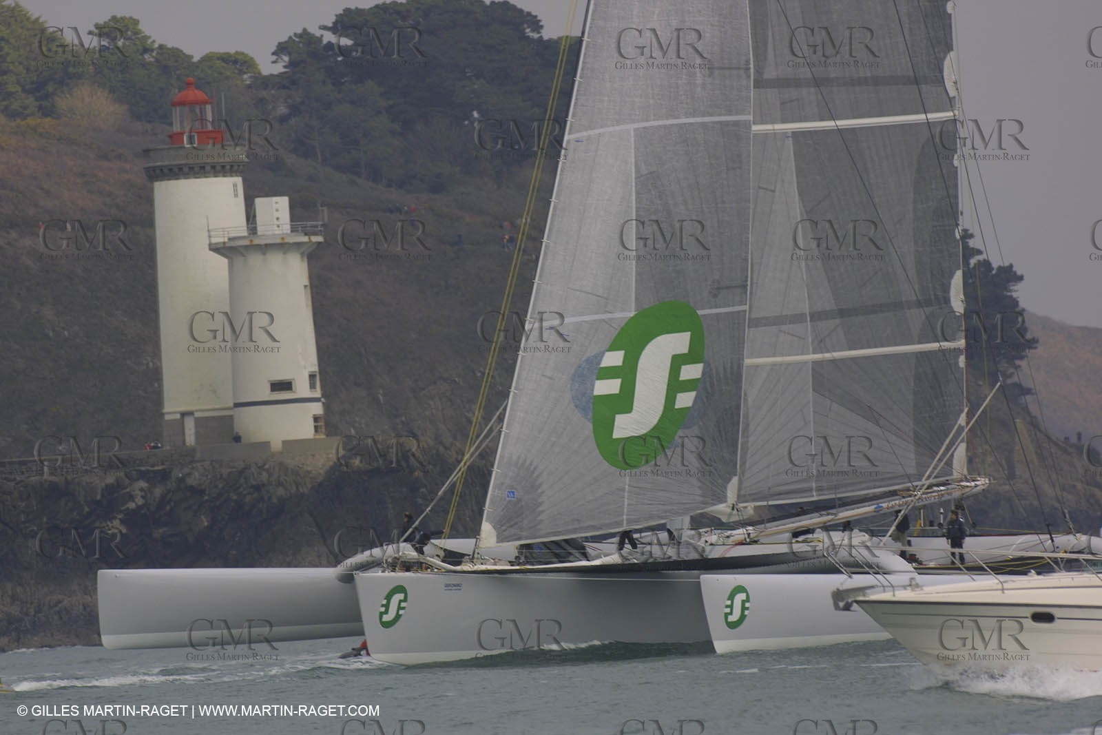 Geronimo - Jules Verne Trophy 2001 start - Brest