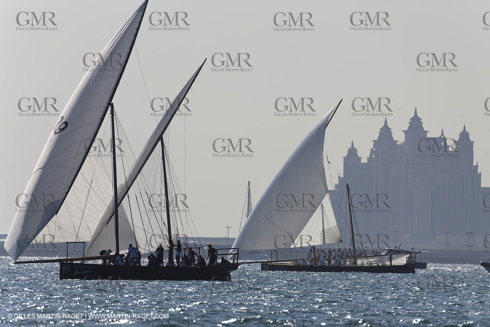 20 11 2010 - Dubai (UAE) - Dubai Louis Vuitton Trophy - Traditionnal dhow races for competing teams