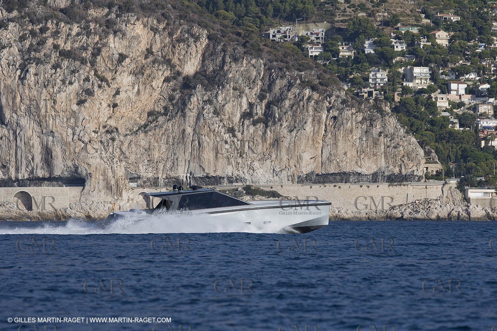 29 09 2007 - St Jean Cap Ferrat - Wally Yachts - Wally Power 70 - Lau Lau