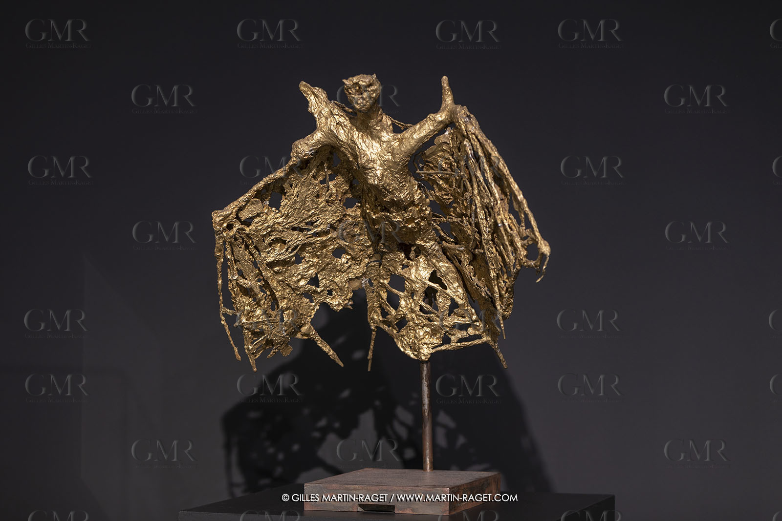 30 10 2023, Montpellier (FRA), oeuvre de Germaine Richier, Exposition Centre Pompidou - Musée Fabre 2023, La Chauve-souris 1946,  Bronze naturel nettoyé, Numéroté 6 6, Fondeur : L. Thinot, Paris, 84 x91 x 58 cm, Musée Fabre Montpellier,  achat de la ville de Montpellier avec la participation du FRAM Languedoc-Roussillon, 1996