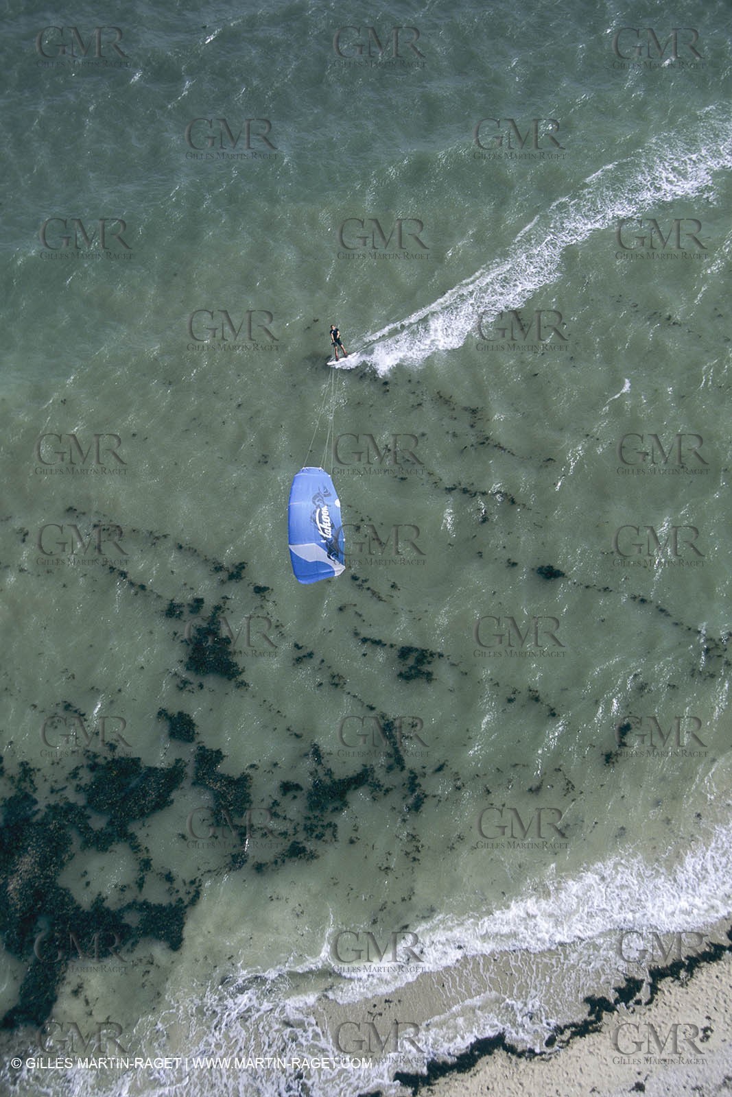 Watersports, Kite surfing