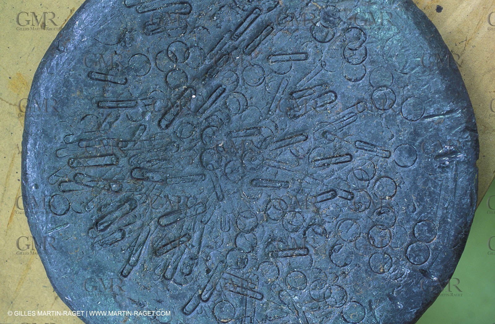 Fabrication des selles Camargue