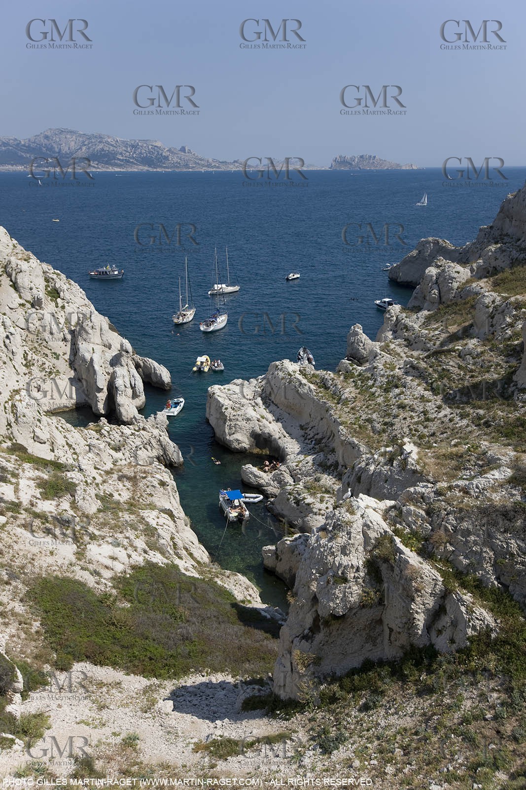 20 06 2008 - Marseille (FRA, 13) - Cruising among the local islands and creeks - Frioul Islands