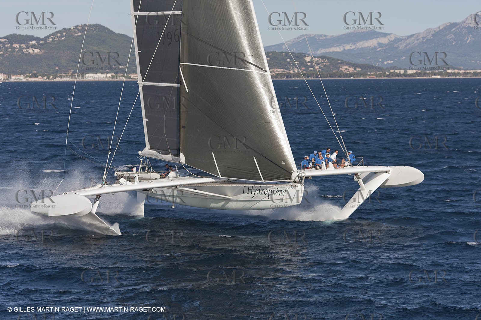 05 09 2009 - Hyères (FRA, 83) Hydroptère beat the overal sailing speed record with a run at 51,36 knts ( subjet to ratification by WSSRC)