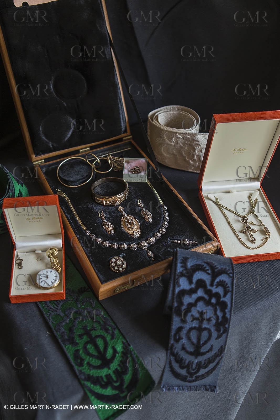 02 06 2014, ARles (FRA,13) Queen of arles Jewelry handover