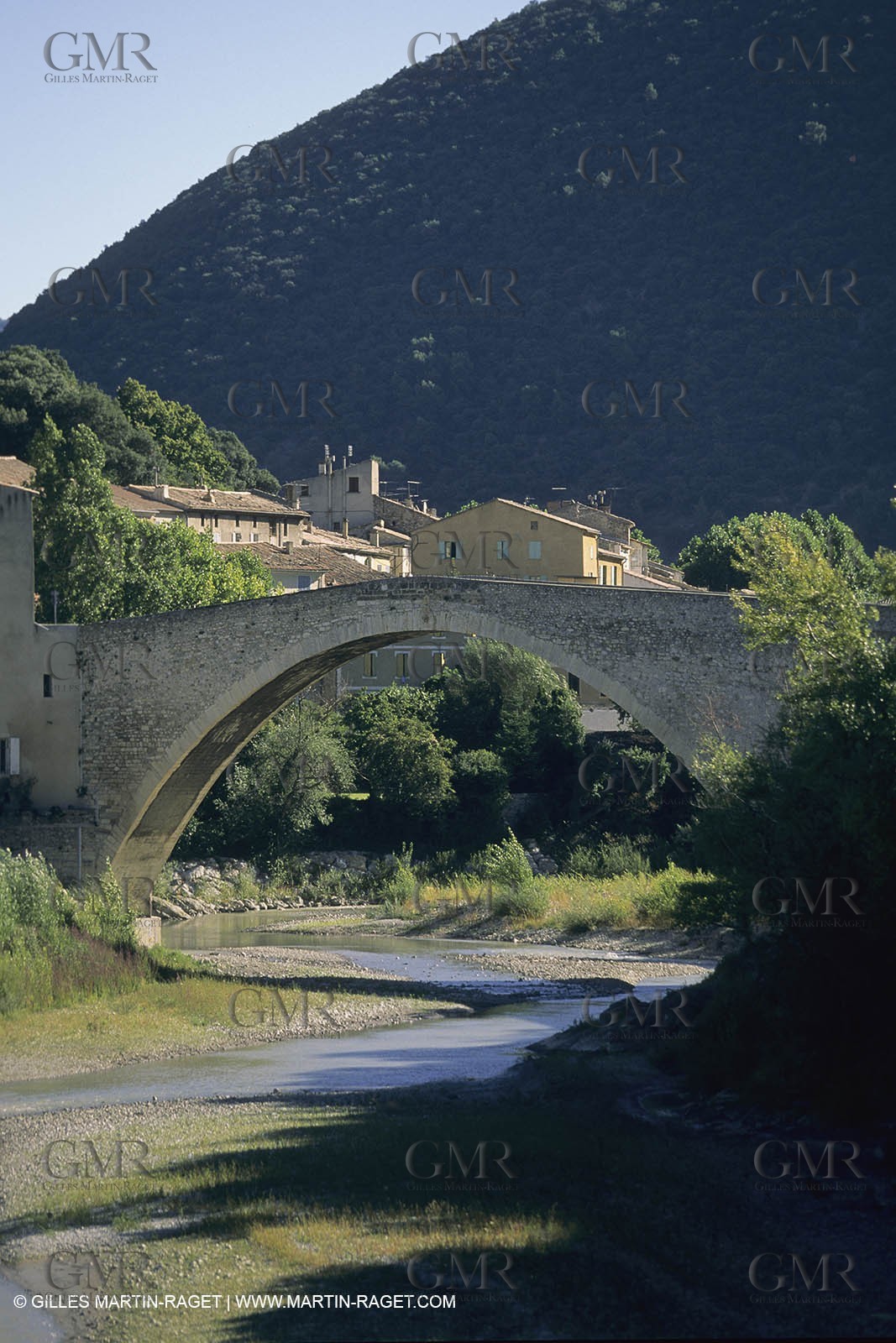 France, Provence, Haute Provence, Val de Durance, Durance river valley