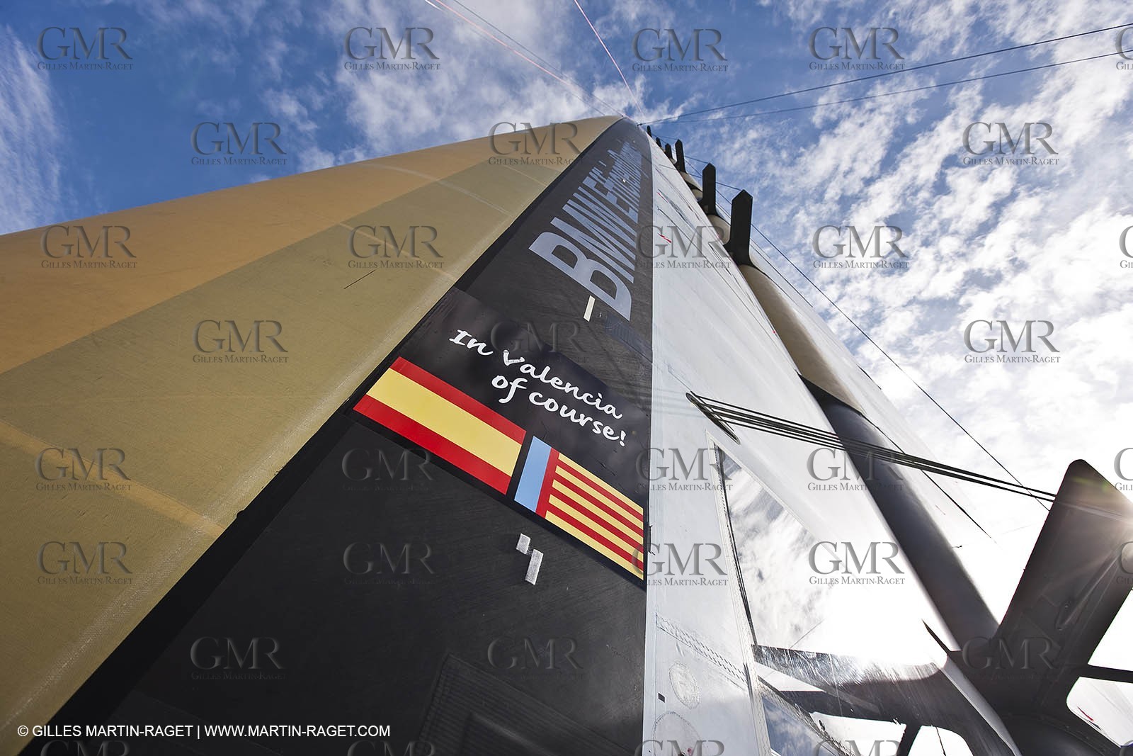 08 02 2010 - Valencia (ESP) - 33rd America's Cup - BMW ORACLE Racing - Day off 1 - Getting the yacht ready