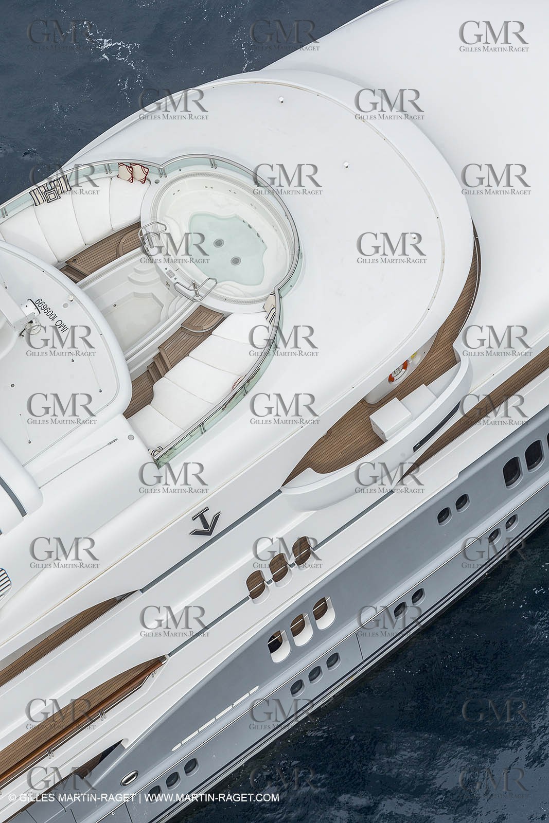 21 09 2014 - Cannes (FRA,83), Motor yacht TV