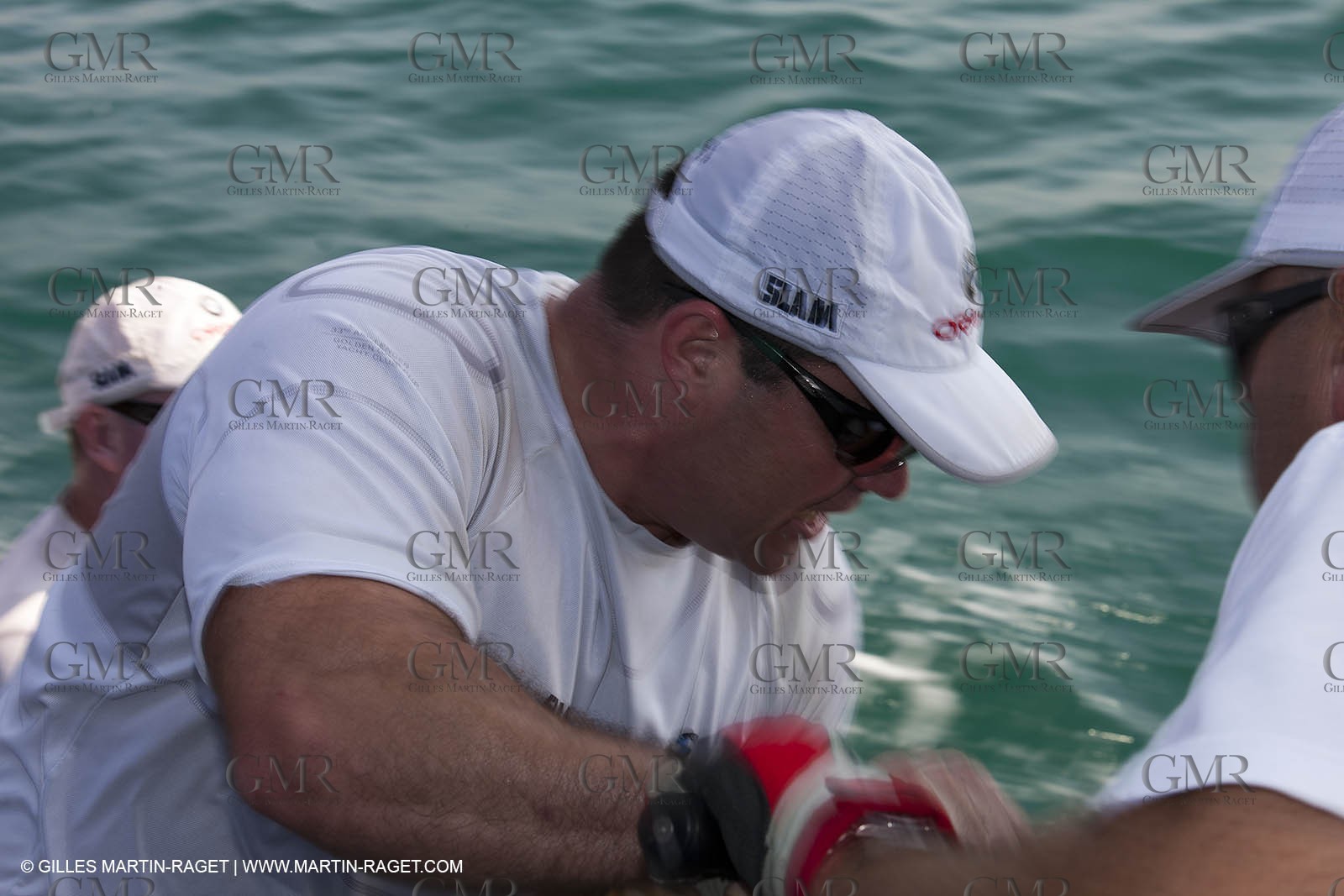 14 11 2010 - Dubai (UAE) - Dubai Louis Vuitton Trophy -  BMW ORACLE Racing - Training - Onboard Vs All 4 one