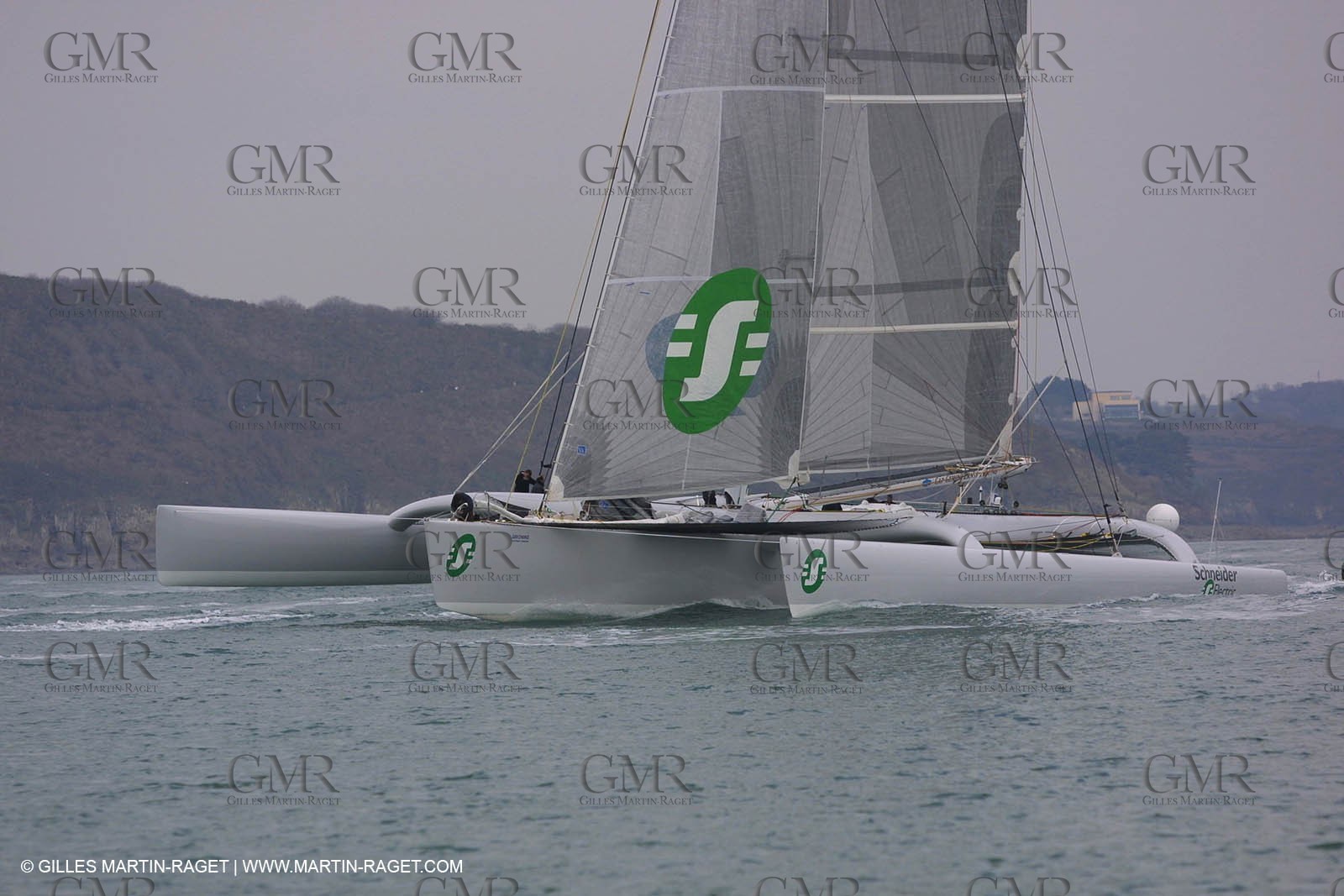 Geronimo - Jules Verne Trophy 2001 start - Brest