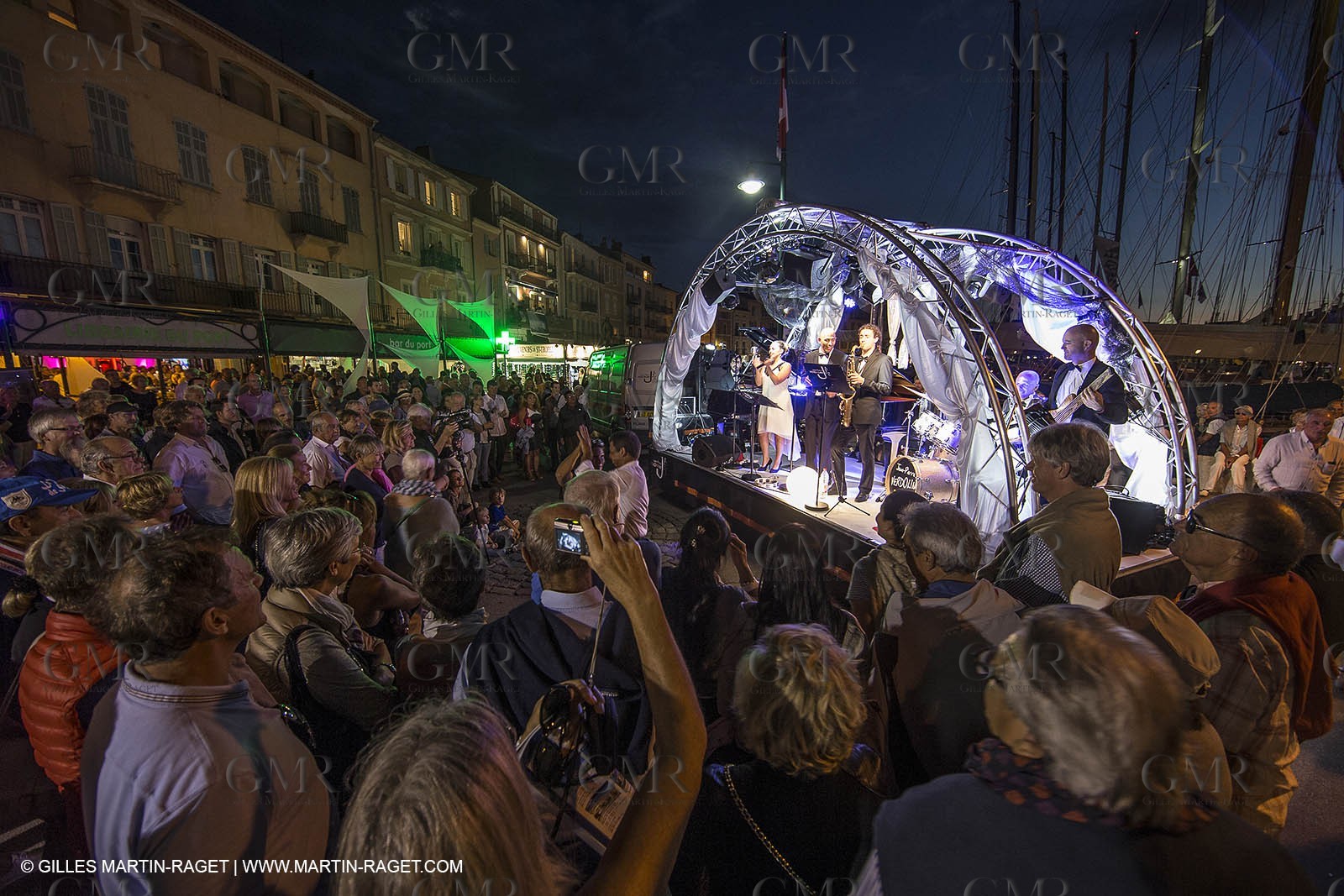 02 10 2014, Saint-Tropez (FRA,83), Voiles de Saint-Tropez 2014, Day 4, défilé des équipages   crew parade