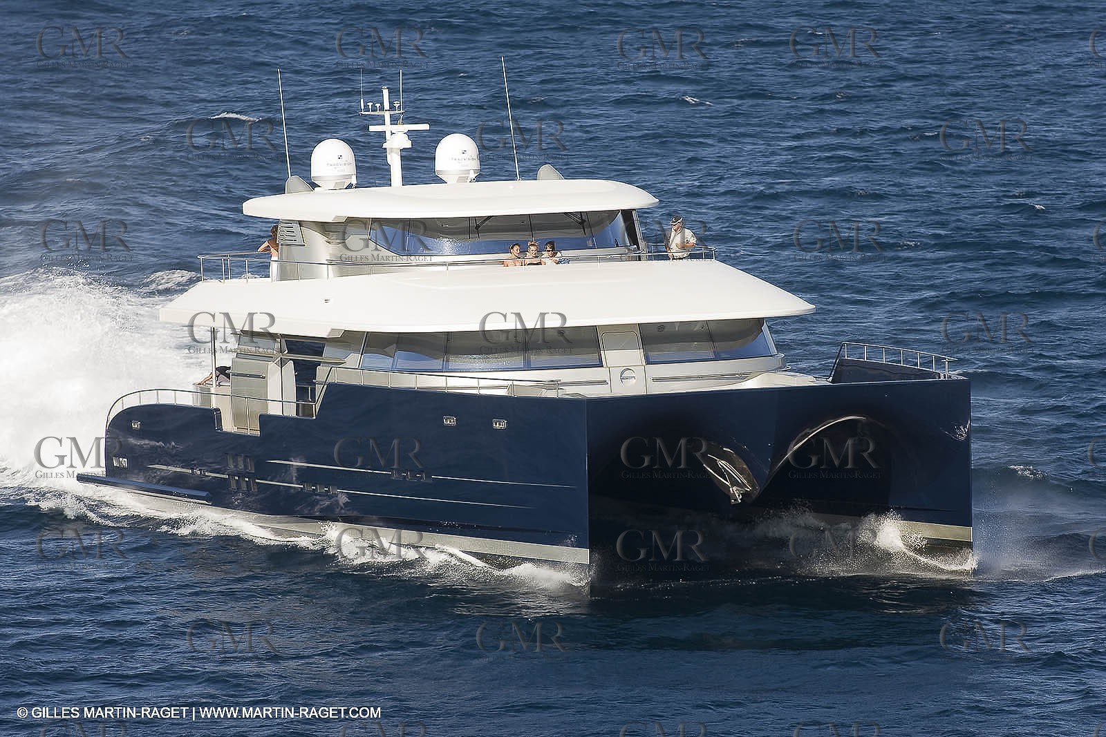 13-07-07 - La Ciotat (FRANCE) - MotorYacht - Chantier H2X
