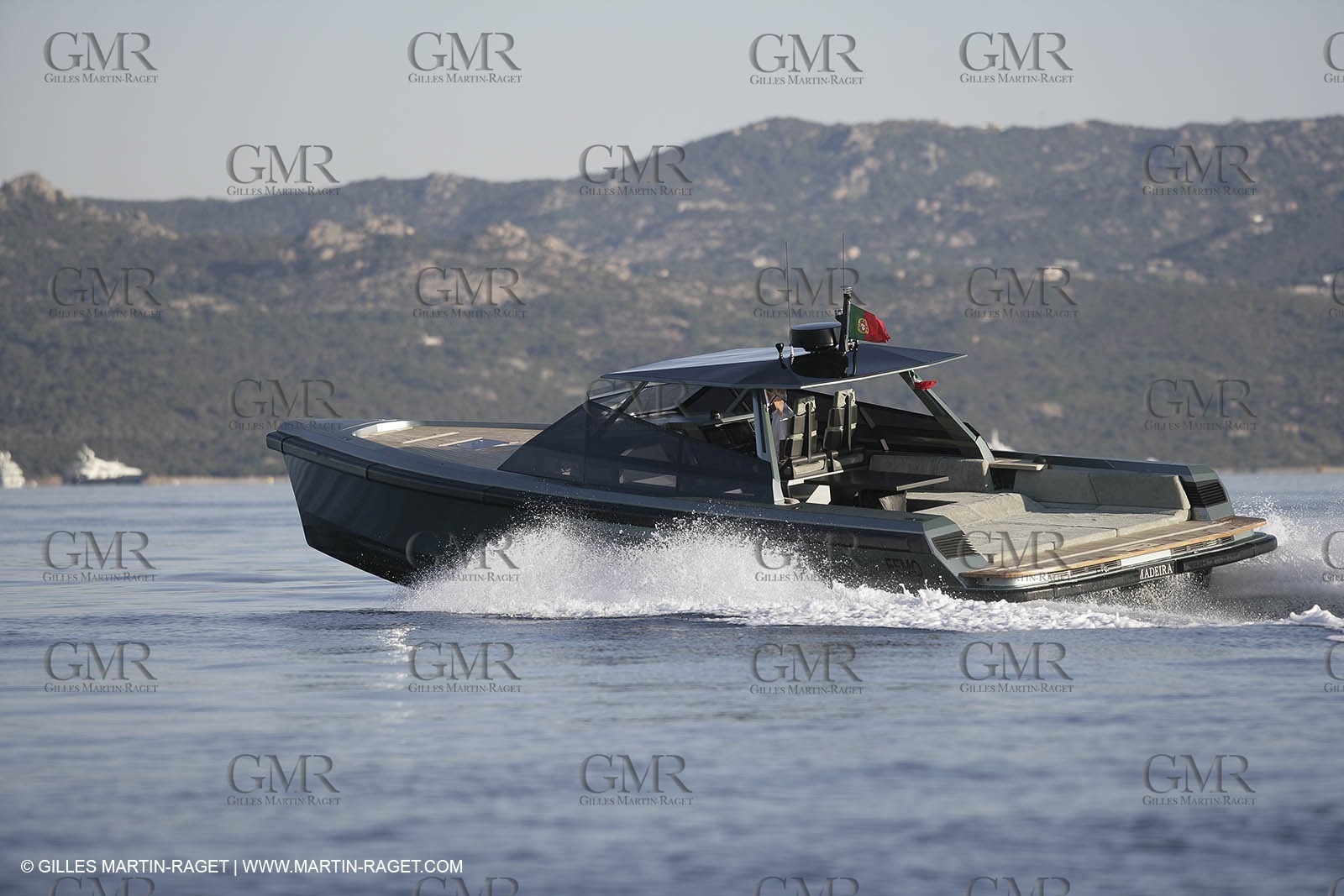 16 07 2007 - Portisco (Italie, Sardaigne) - Wally Power 47, 2007 version