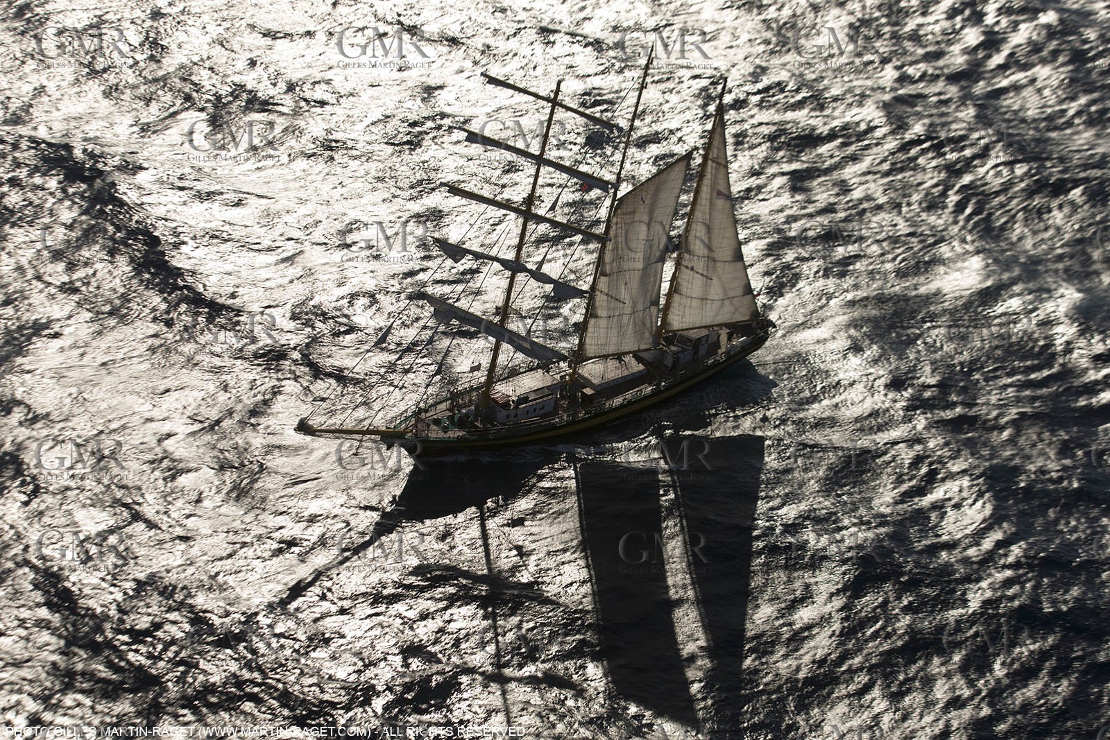 30 09 2013 - Toulon (FRA,83) - Toulon Voiles de Légende - Start towards La Spezia
