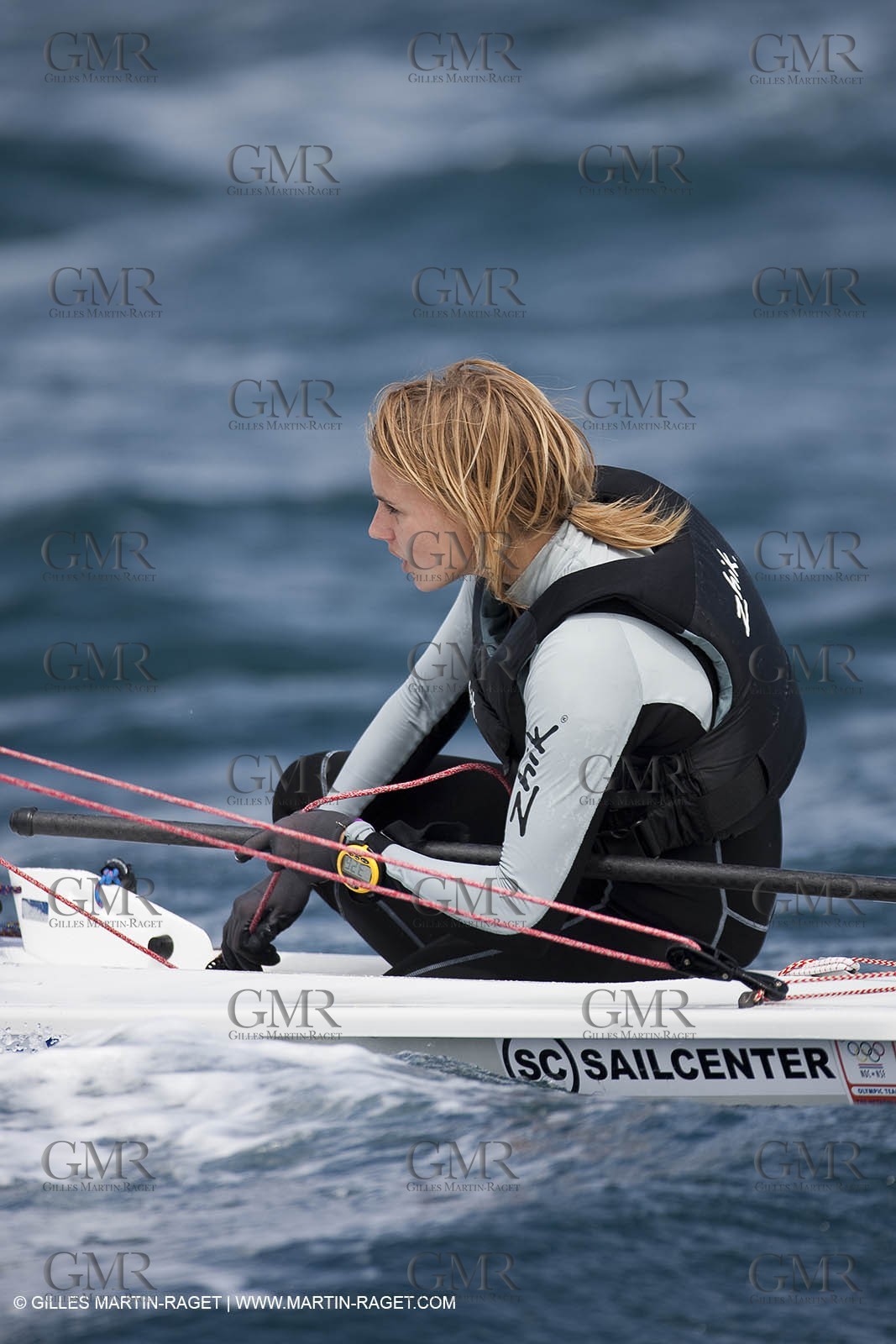20 04 2010 - Hyères (FRA,83) - SOF 2010 - ZHIK Team - Laser femmes - Marit Bouwmeester