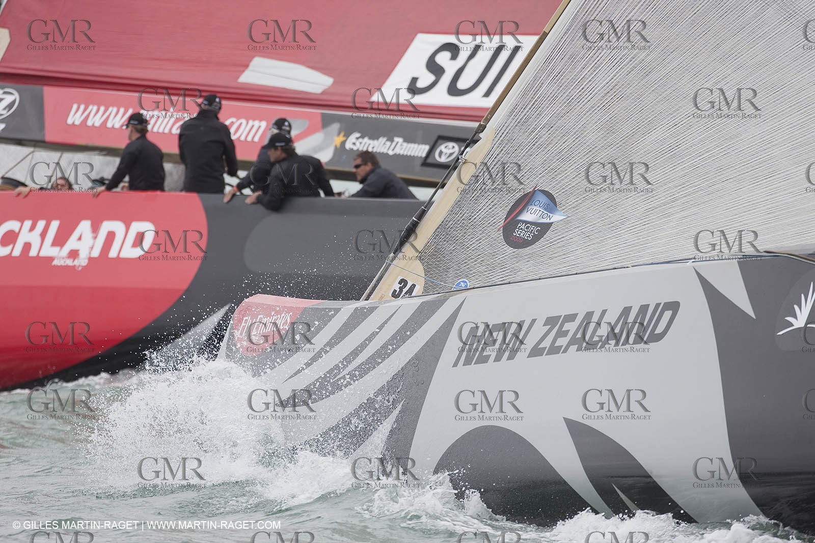 30 01 2009 - Auckland (NZL) -  Louis Vuitton Pacific Series -  Racing Day 1 - Alinghi Vs Greek Challenge