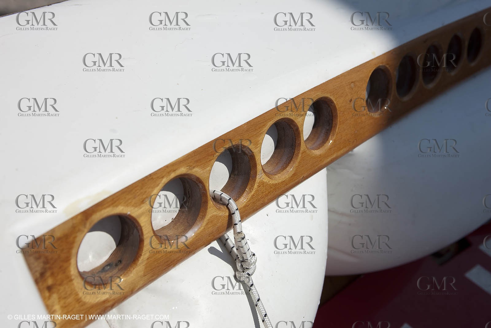 29 05 2010 - Cannes (FRA, 06) - Finn en bois