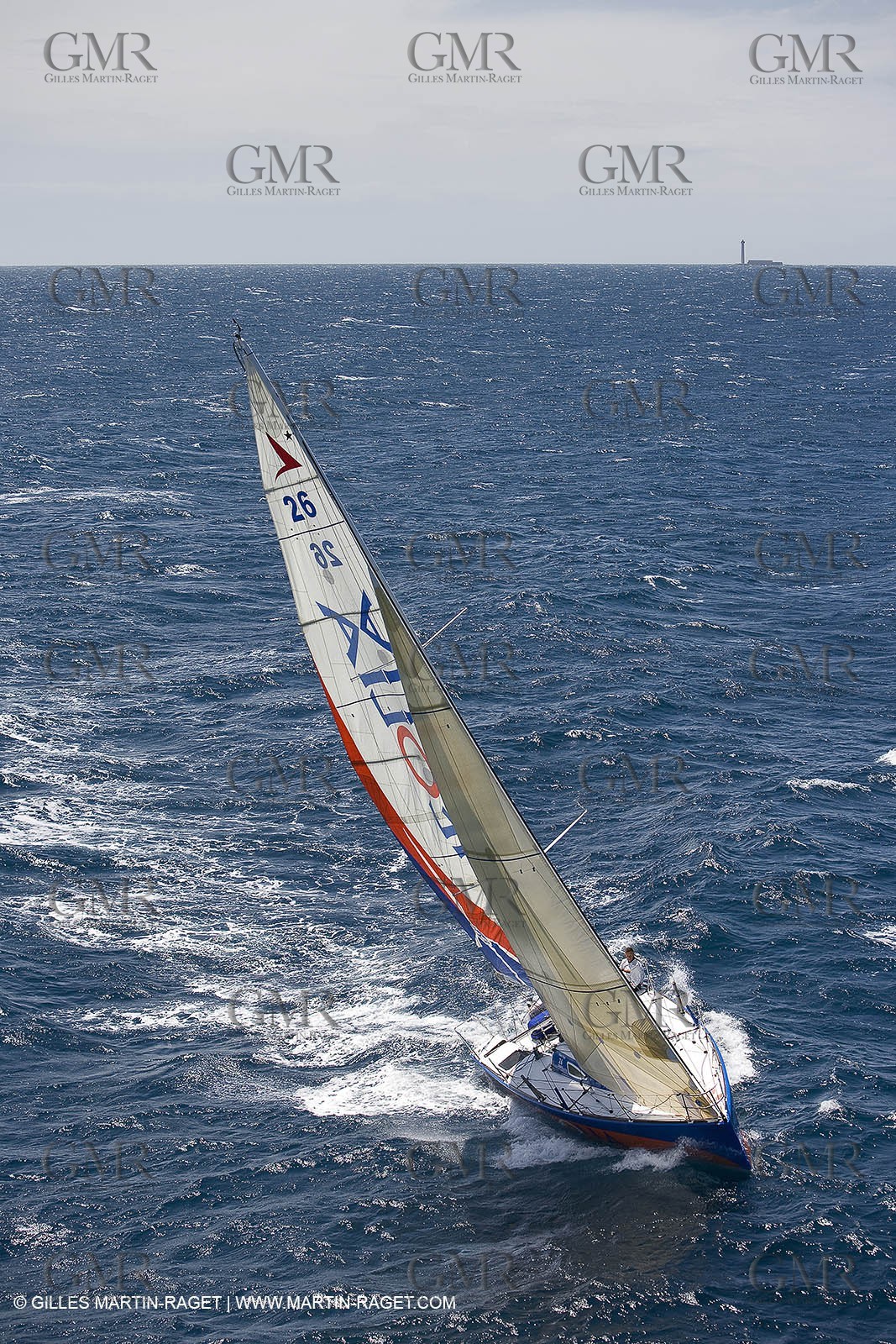 06-26-2007 - FIGARO II - THEOLIA - Skipper : Robert Nagy - Training off Marseille (south France) with strong wind conditions
