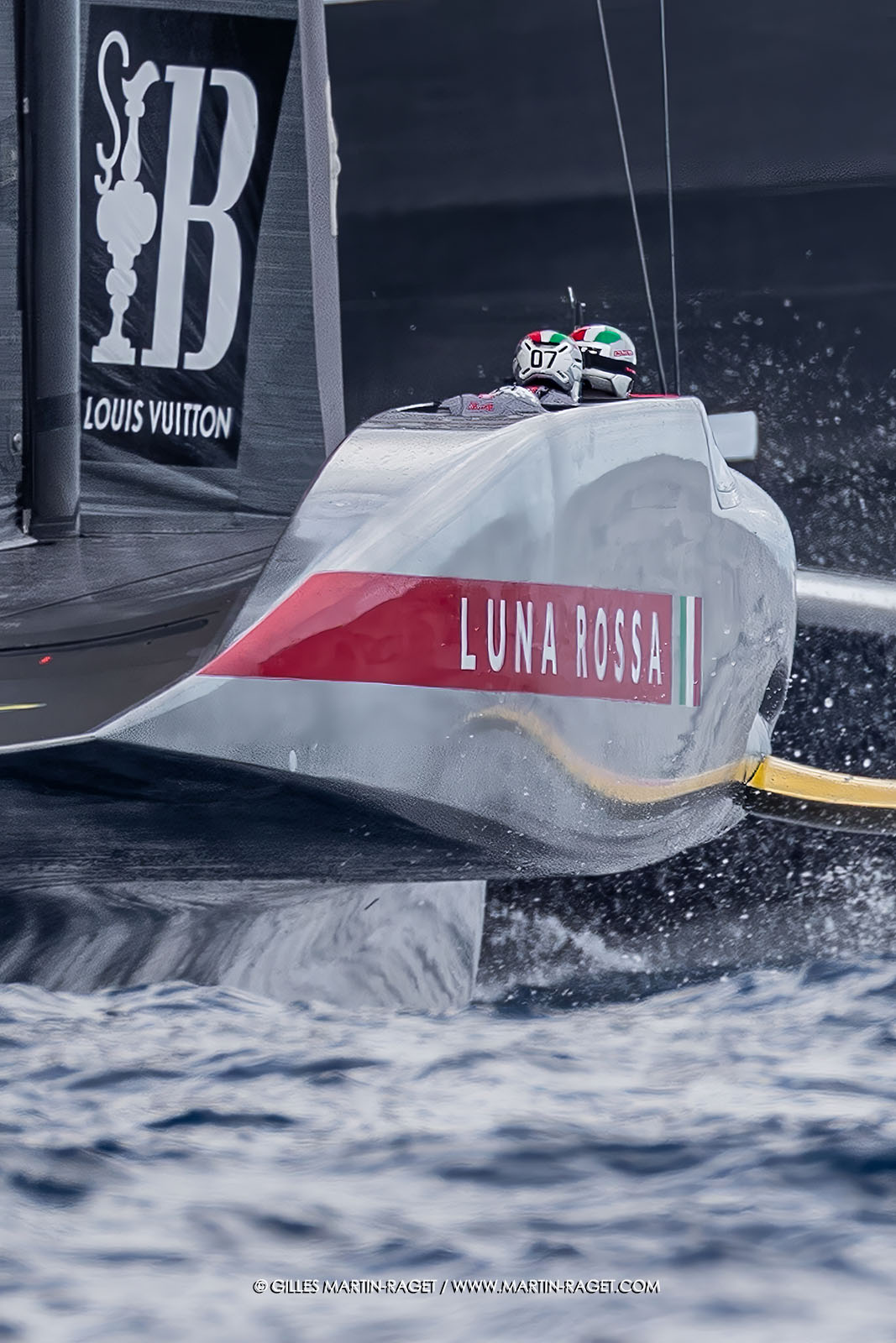 GMR_7738_V.jpg