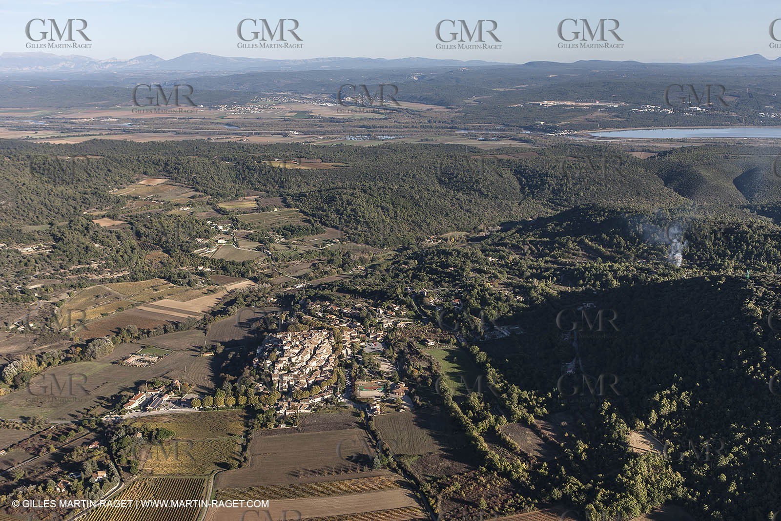29 10 2012 - Beaumont les Pertuis (FRA,84) - Luberon  seen from above