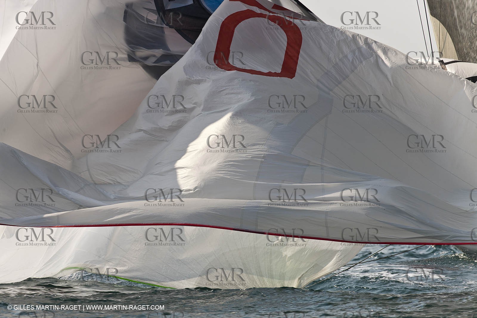 23 11 2010 - Dubai (UAE) - Dubai Louis Vuitton Trophy -  Round 2 - BMW ORACLE Racing Vs Mascalzone Latino