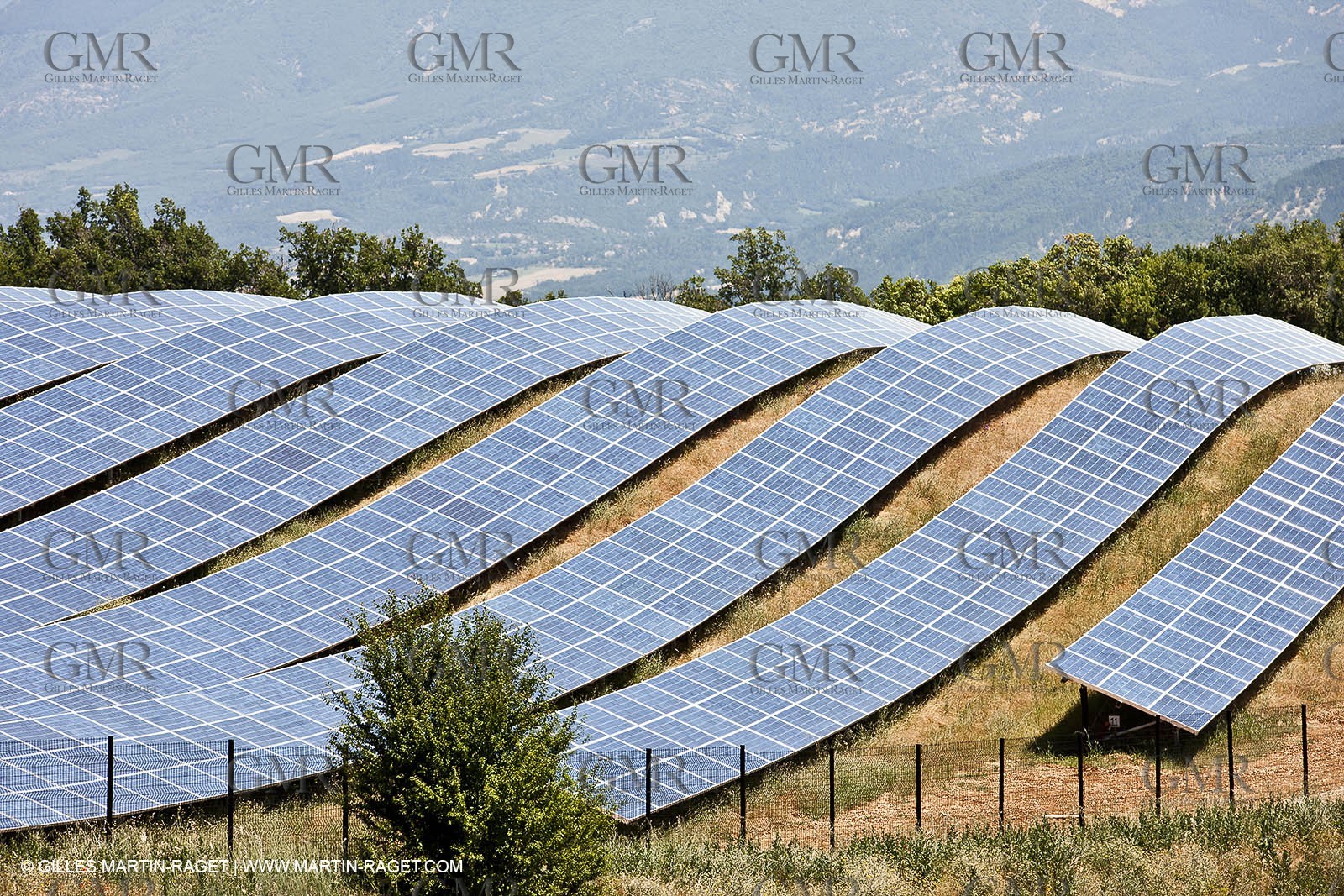 27 06 2011 - Puimichel (FRA, 04) Ferme solaire des Mées