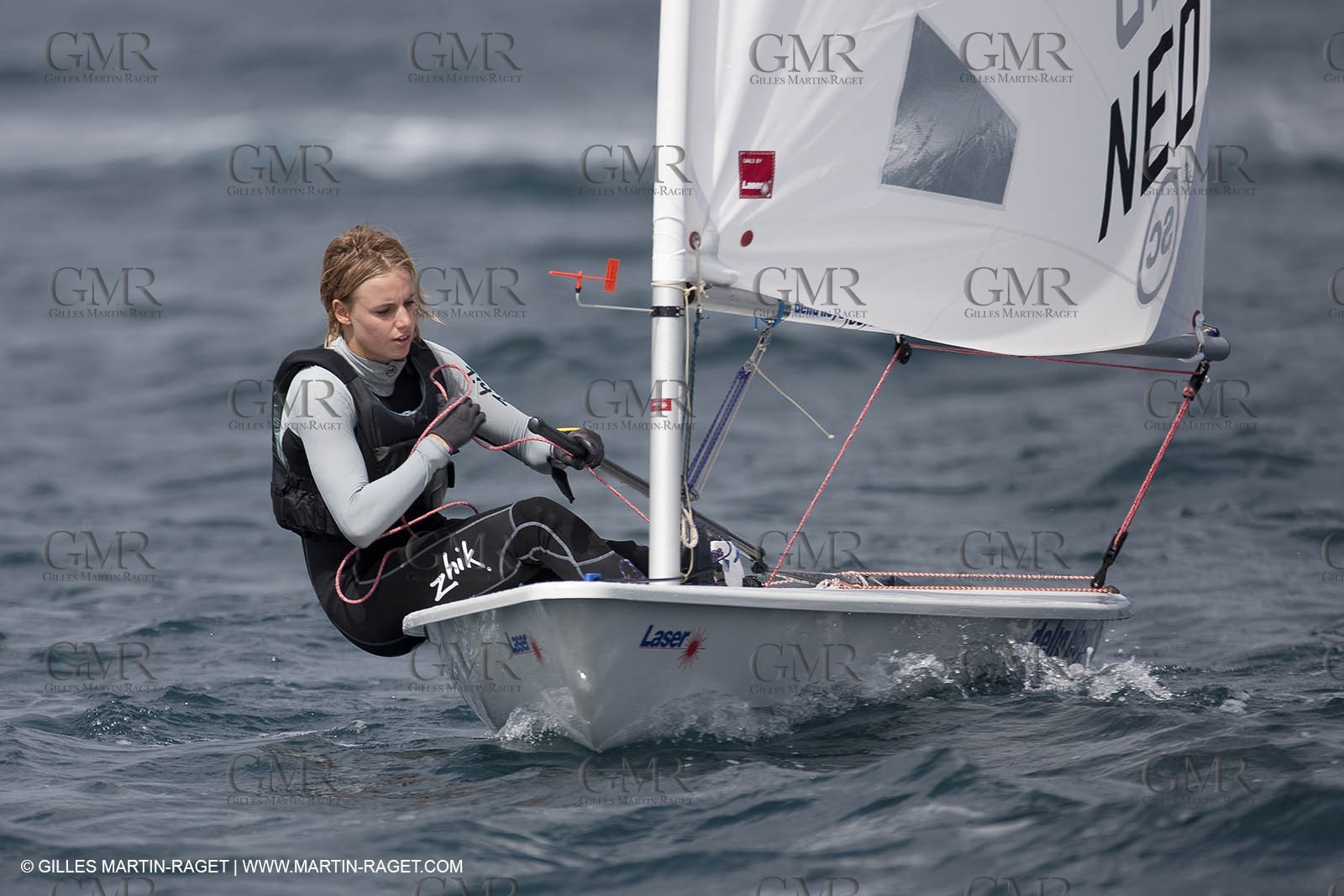 20 04 2010 - Hyères (FRA,83) - SOF 2010 - ZHIK Team - Laser femmes - Marit Bouwmeester