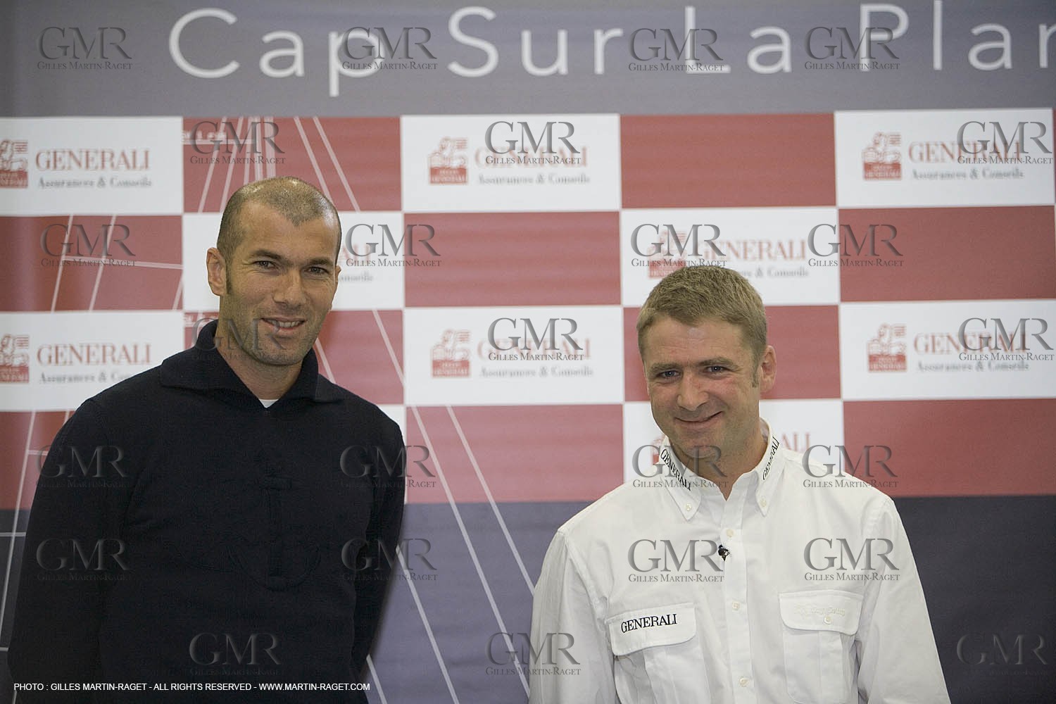 23 01 2007 - Vannes (FRA) - Soccer champion Zinedine Zidane take a visit at Multiplast boatyard where is built GENERALI, the next IMOCA monohull of french sailor Yann Eliès