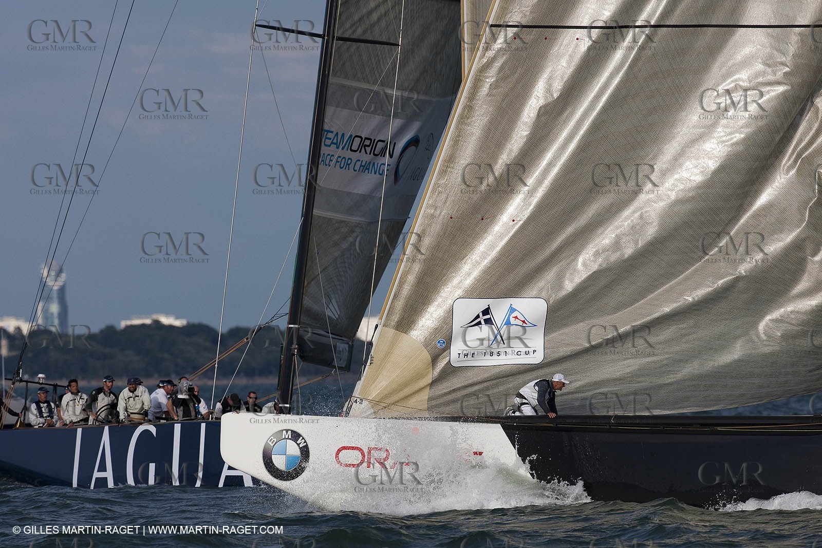 04 08 2010 - Cowes (UK, IOW) - The 1851 Cup -  BMW ORACLE Racing - Day 2.