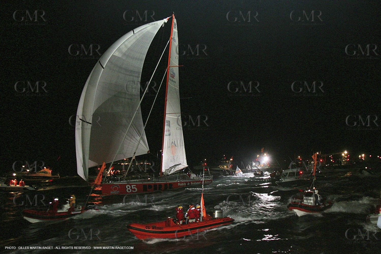 Vincent Riou - PRB - Vainqueur -  Classe IMOCA - Vendée Globe 2004