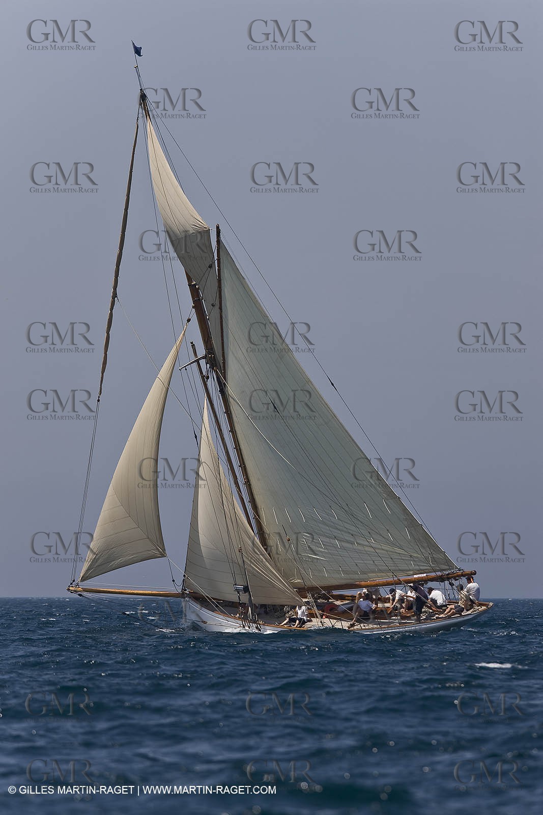 Sailing, Classic yachts, Voiles Vieux Port 2009, Marseille (FRA)