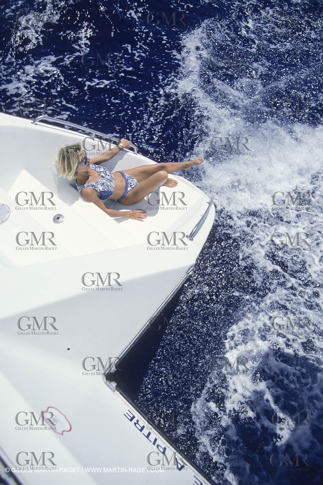 Voile, croisière, personnages, femmes à bord