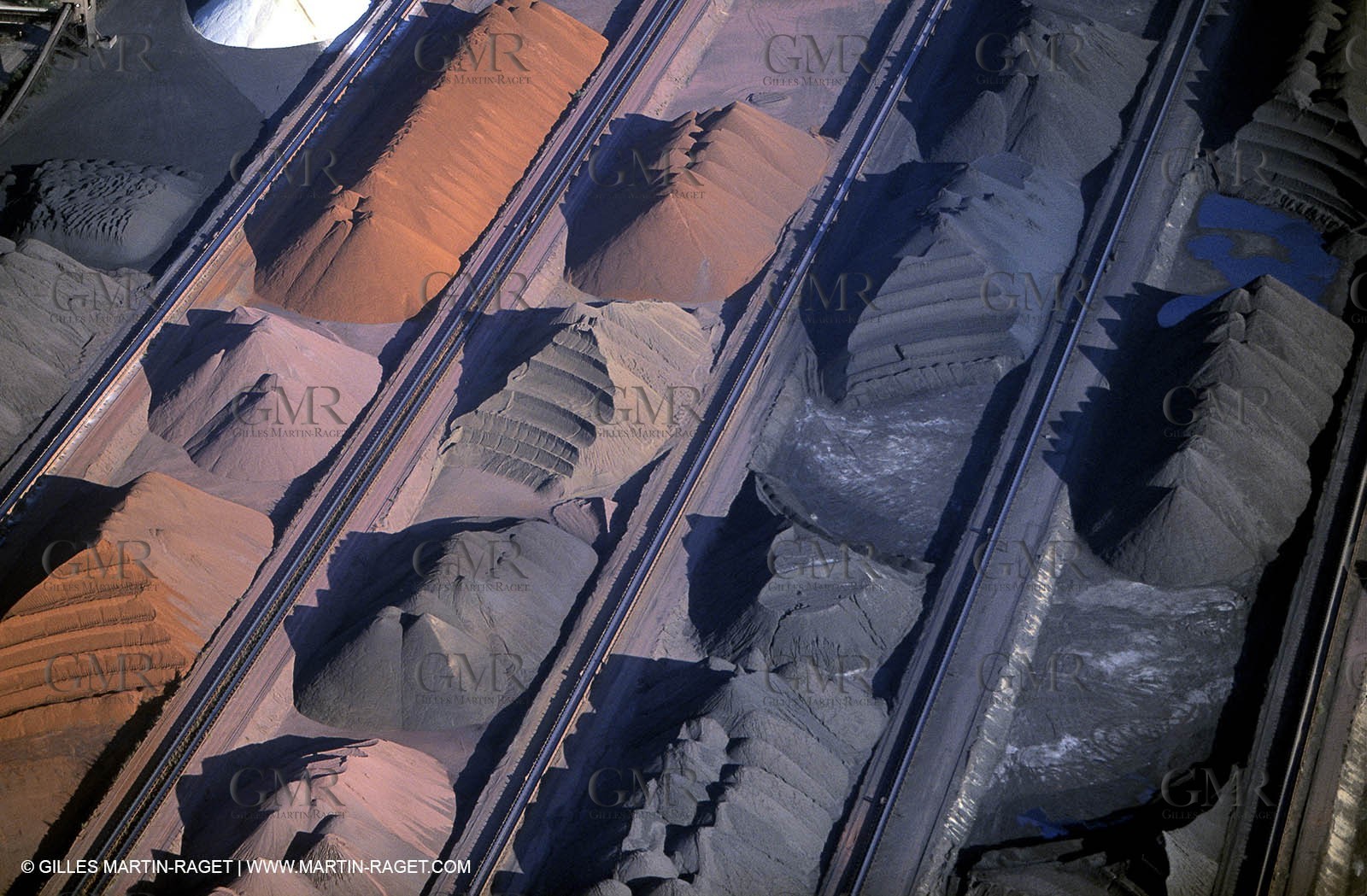 Fos harbour, mineral terminal