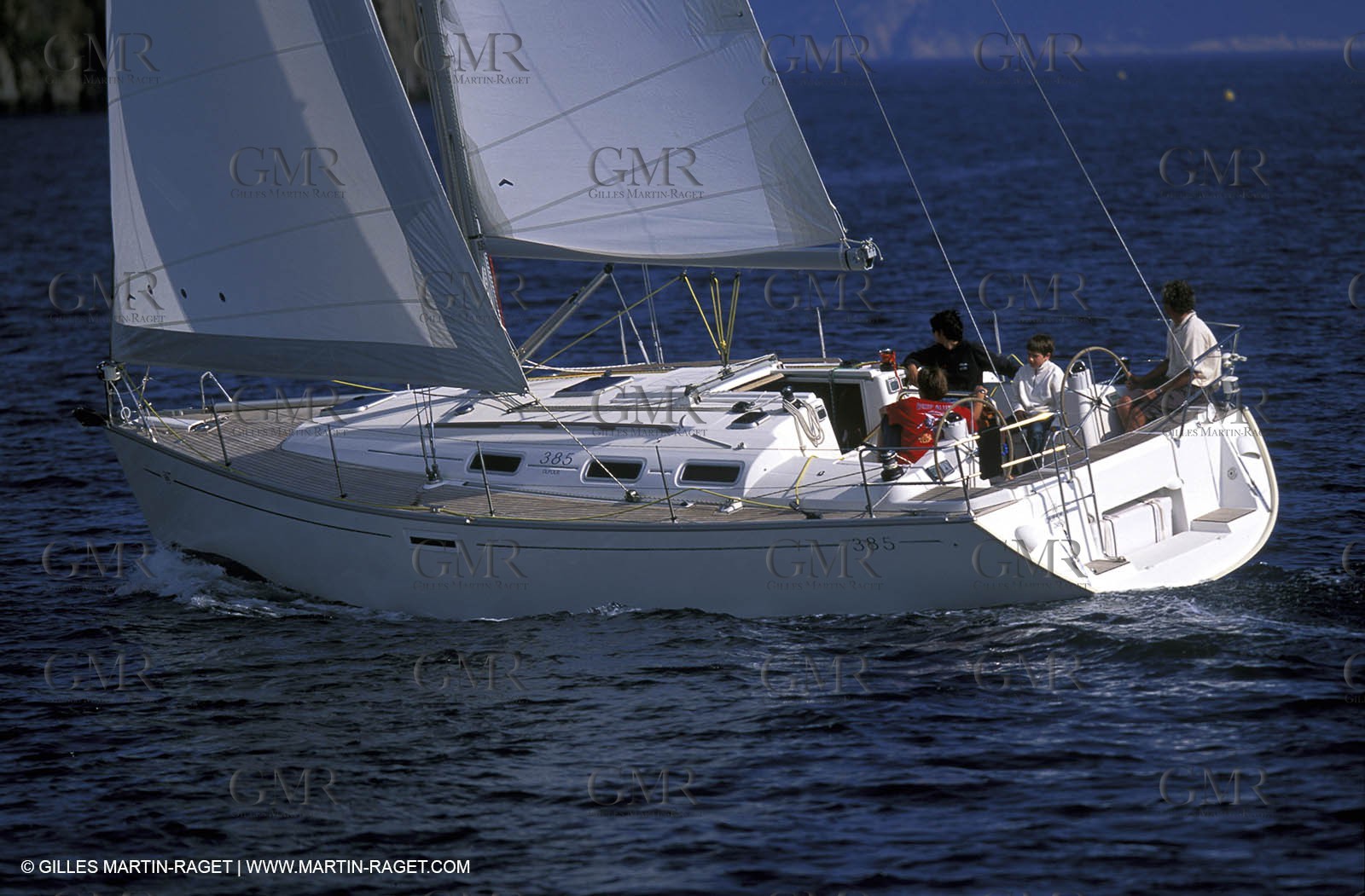 Monocoque de croisiere sous voile