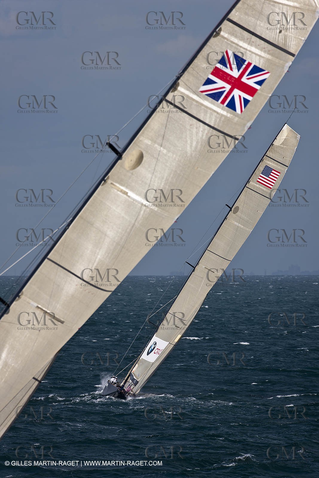 05 08 2010 - Cowes (UK, IOW) - The 1851 Cup -  BMW ORACLE Racing -  - Round The Island Race - From Ste Catherine to the Needles.