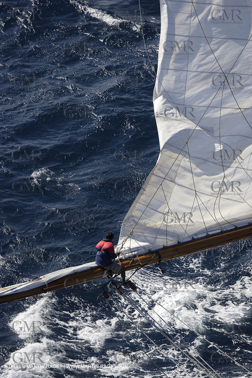 07 10 2006 - Saint Tropez (Fr) - Voiles de Saint Tropez 2006 - Classic Yachts - Sunshine