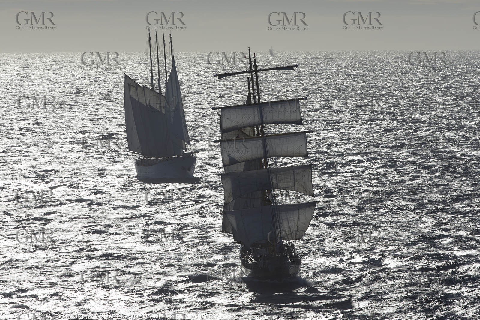 30 09 2013 - Toulon (FRA,83) - Toulon Voiles de Légende - Start towards La Spezia