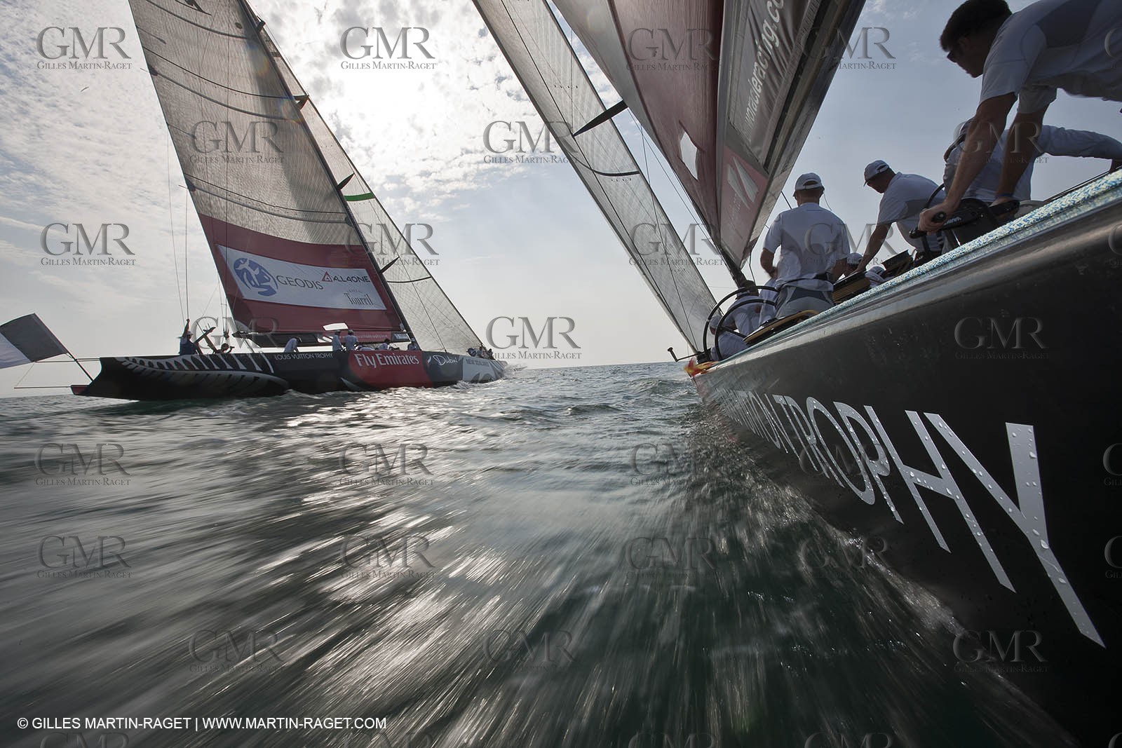 14 11 2010 - Dubai (UAE) - Dubai Louis Vuitton Trophy -  BMW ORACLE Racing - Training - Onboard Vs All 4 one