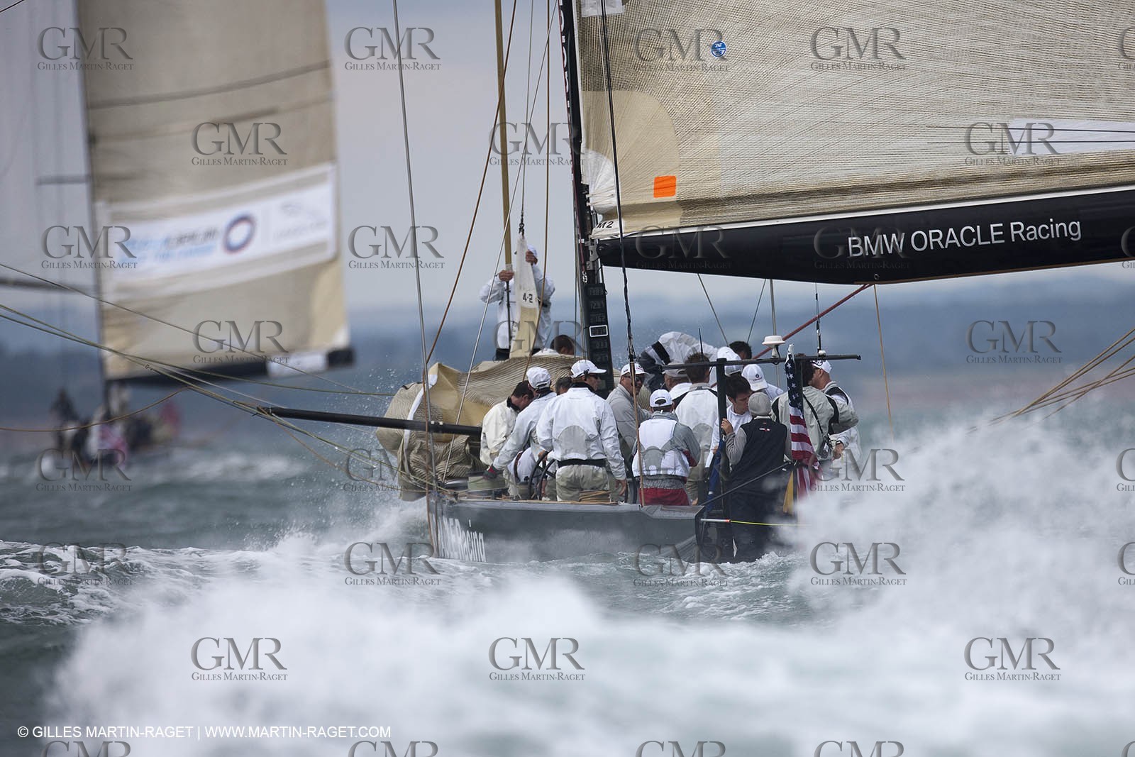 03 08 2010 - Cowes (UK, IOW) - The 1851 Cup -  BMW ORACLE Racing - Day 1.