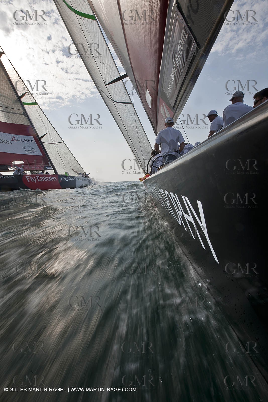 14 11 2010 - Dubai (UAE) - Dubai Louis Vuitton Trophy -  BMW ORACLE Racing - Training - Onboard Vs All 4 one