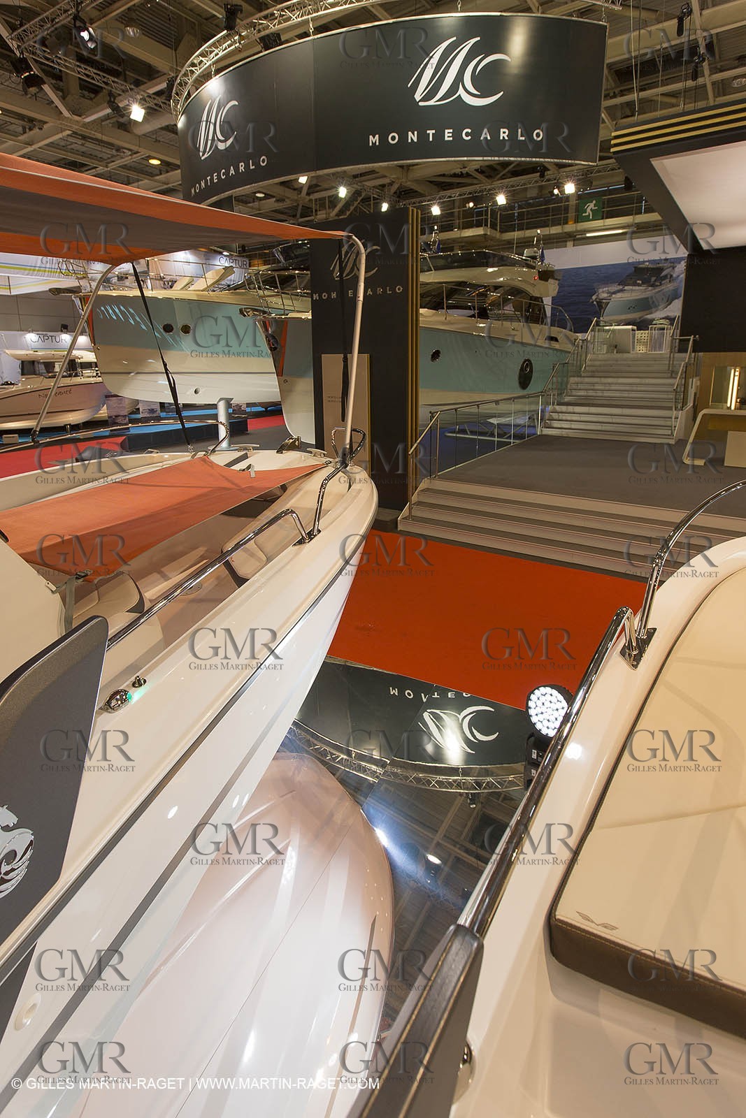 10 12 2013 - Paris (FRA,75) -Paris Boat Show - Beneteau booth