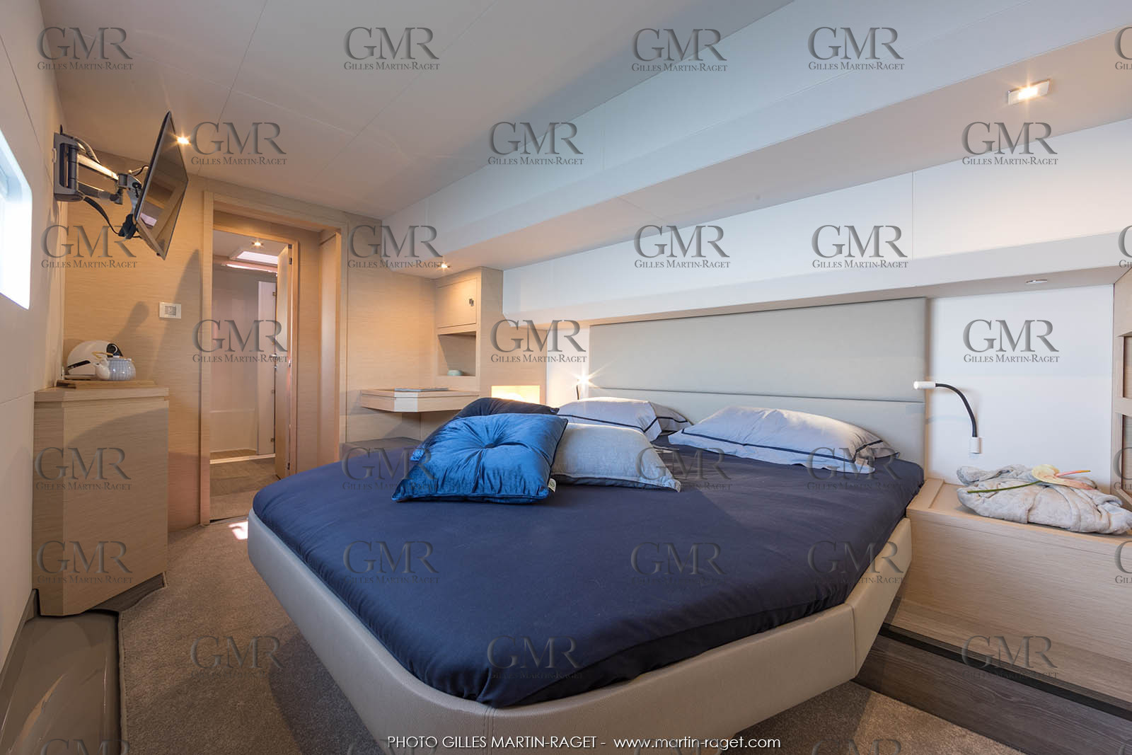 17 05 2017, Porquerolles (FRA,12), Fountaine-Pajot MY 44