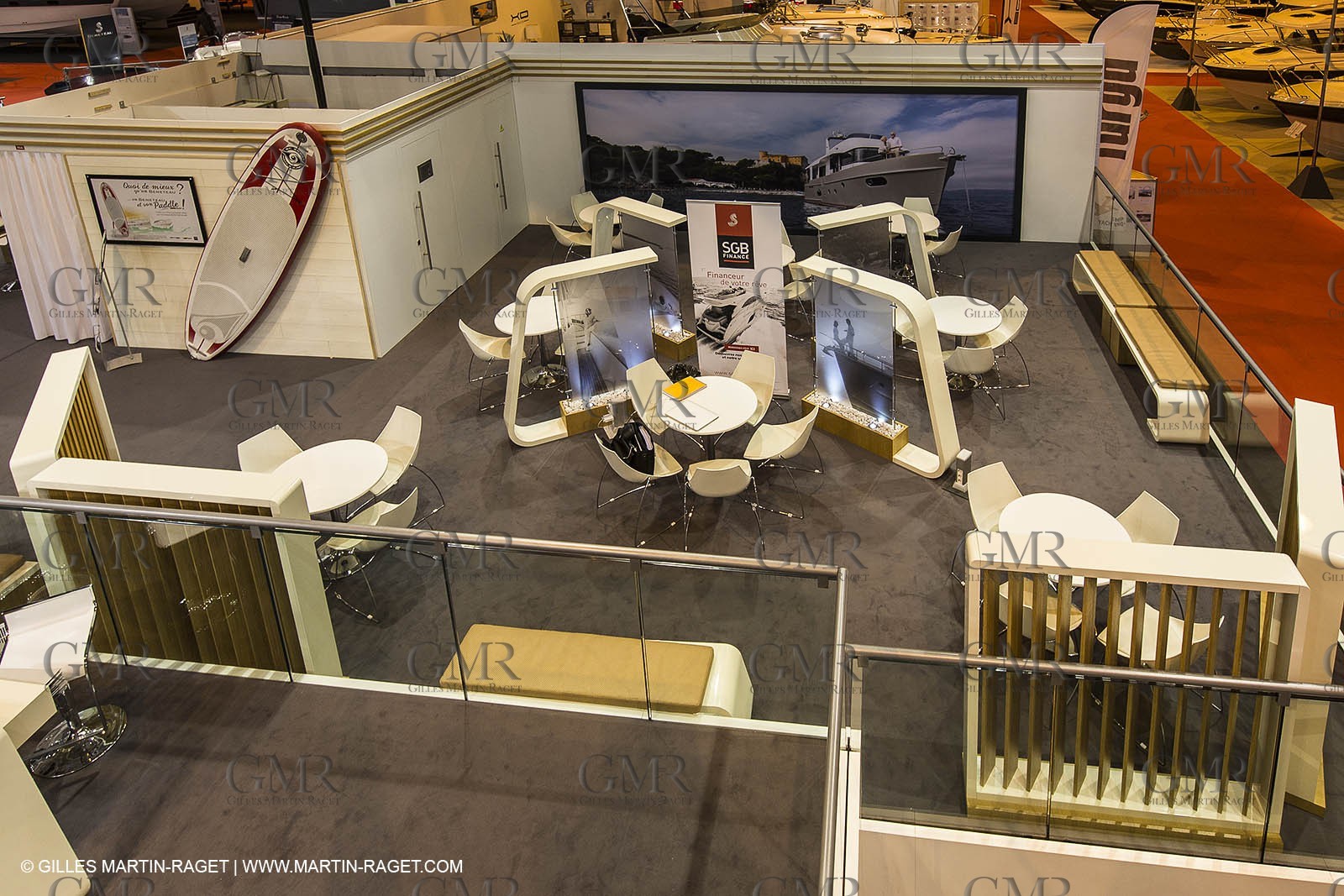 10 12 2013 - Paris (FRA,75) -Paris Boat Show - Beneteau booth